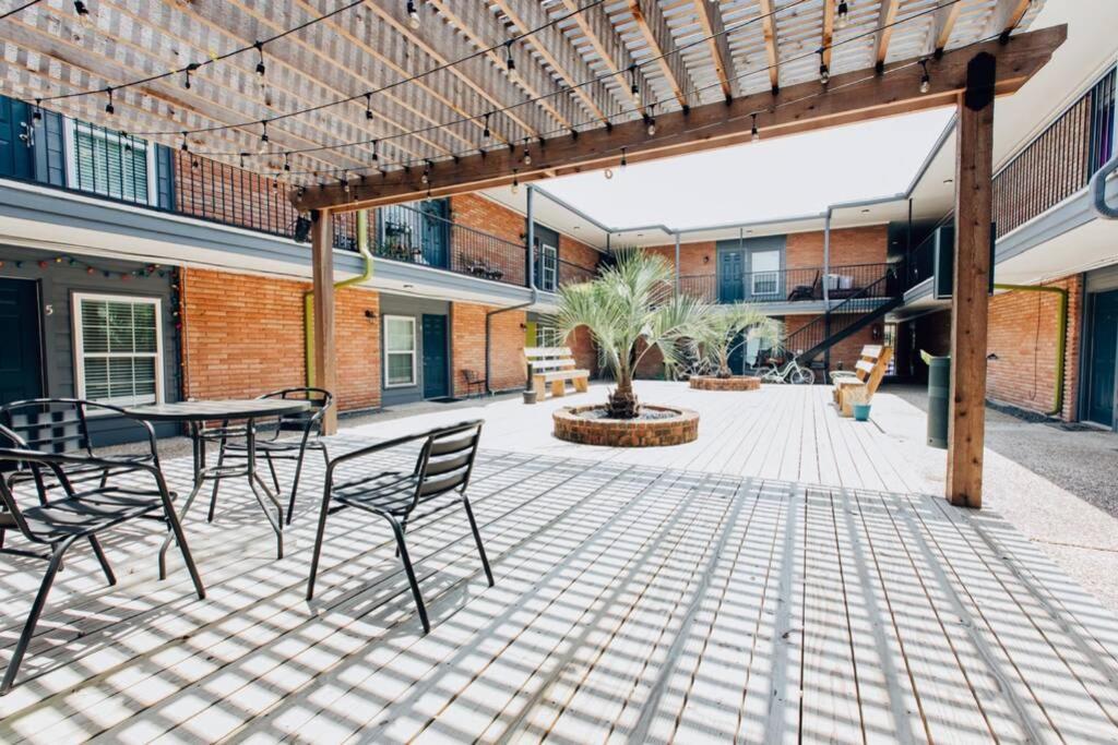 Urban 2Br Apartment In The Heart Of The Heights Houston Exterior photo