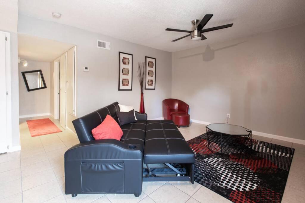 Urban 2Br Apartment In The Heart Of The Heights Houston Exterior photo
