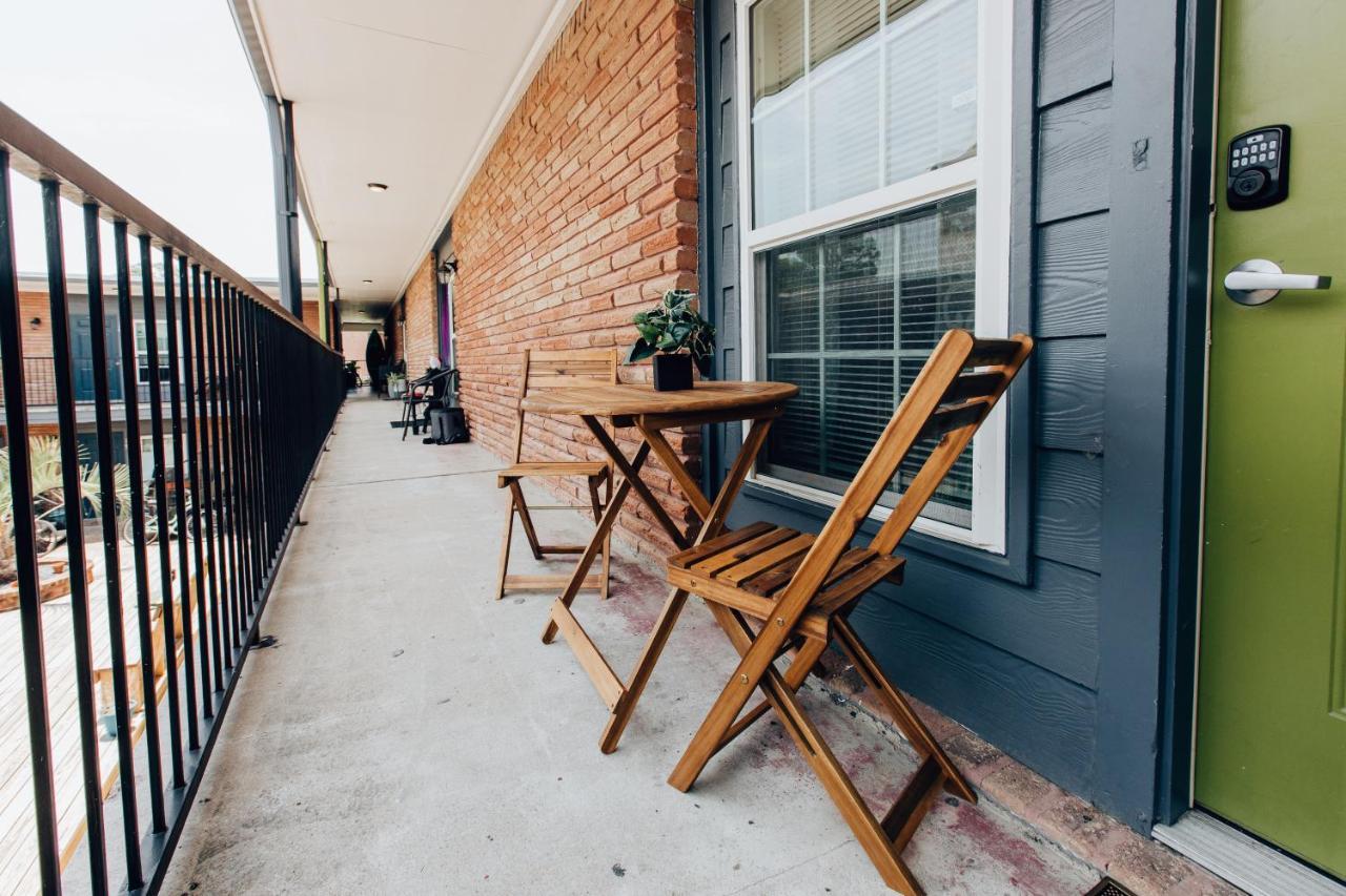 Urban 2Br Apartment In The Heart Of The Heights Houston Exterior photo